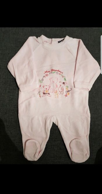 Grenouillère velours bébé fille taille 6 mois