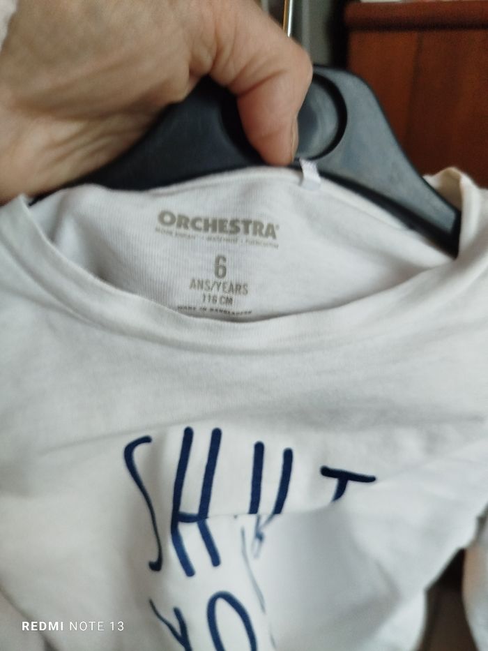 #kytie6ansgarcon. 2 Tee shirt manches longues taille 6 ans - photo numéro 3