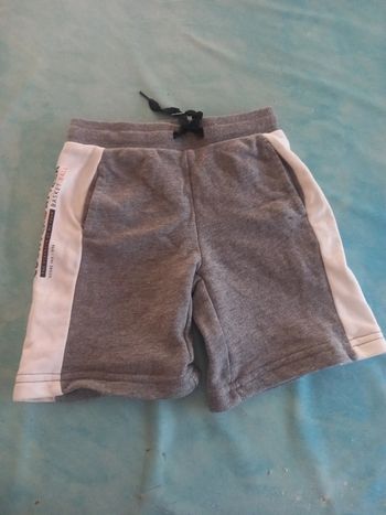 Short gris