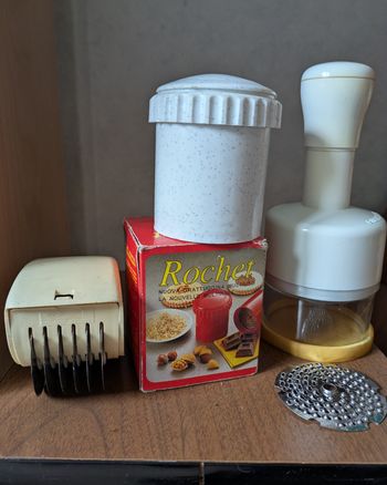 Lot pour émincer, trancher, et pulvériser 