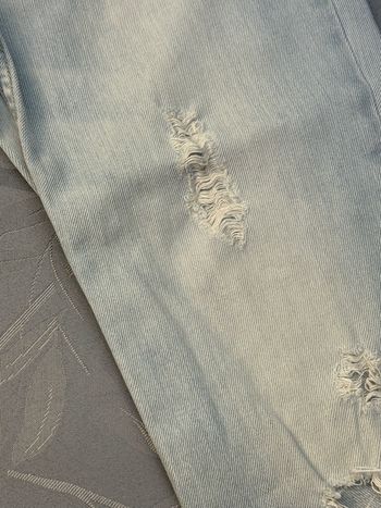 Jean troué femme t. S stradivarius 