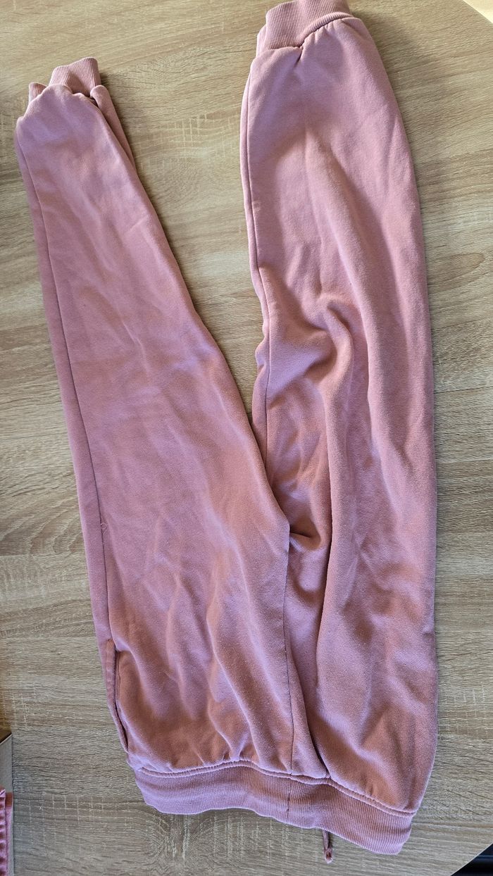 Pantalon rose kiabi 10 ans  140 cm avec lacet a la taille - photo numéro 2