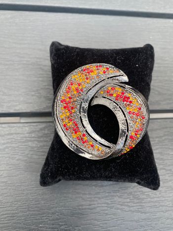 Broche