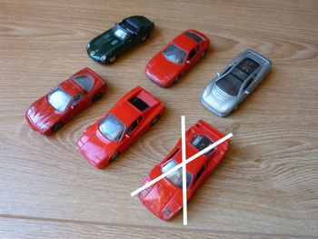 Lot 5 voitures miniatures en métal Maisto