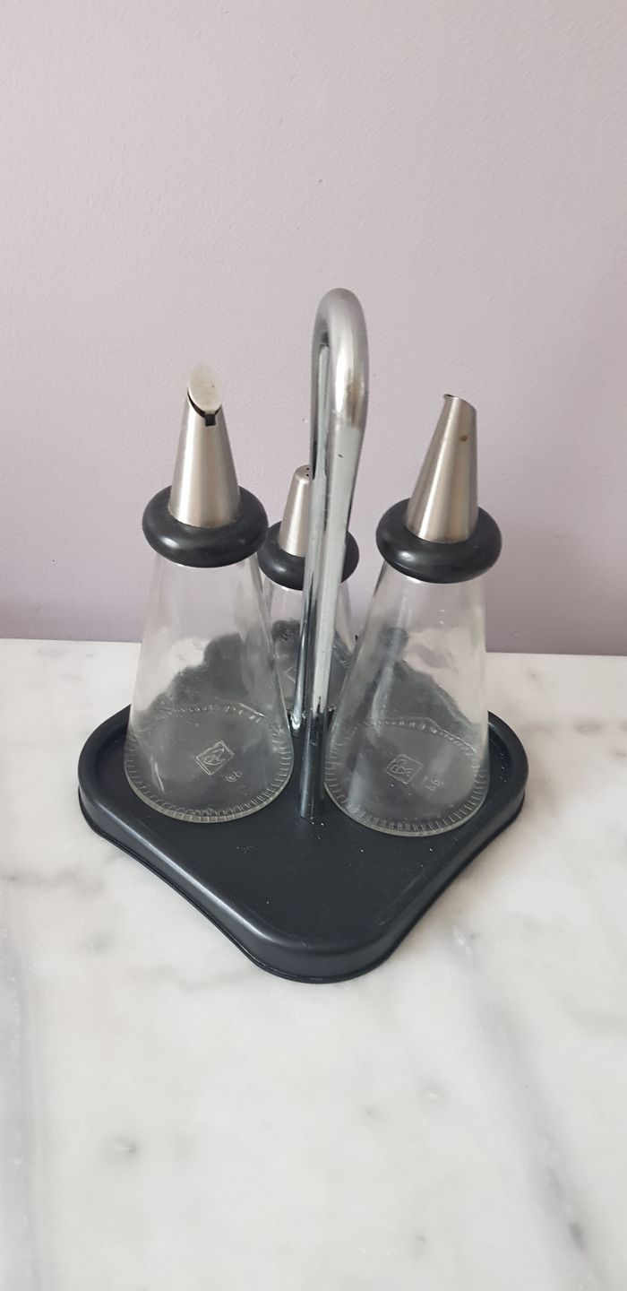 Ensemble vinaigrier/ huilier et salière