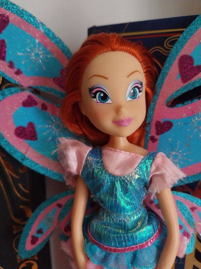 Poupée Bloom Believix Winx Club Witty Toys saison 4 Fairy of Flame Smoby - photo numéro 3