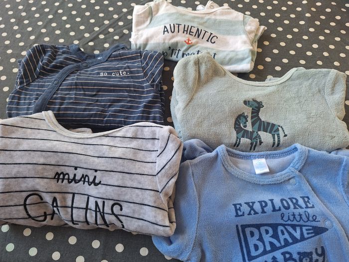 Lot de 7 pyjamas taille 1 mois - photo numéro 5