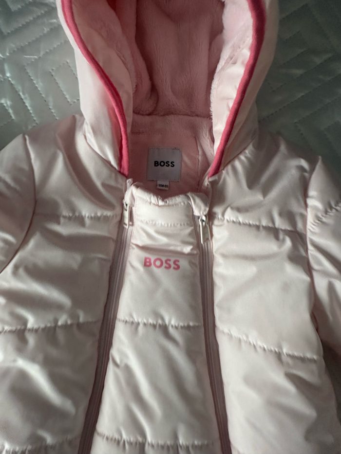 Combinaison  boss  fille - photo numéro 2