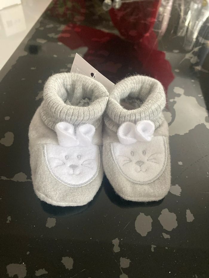 Chausson bébé gris