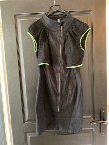 Robe noir Cop copine