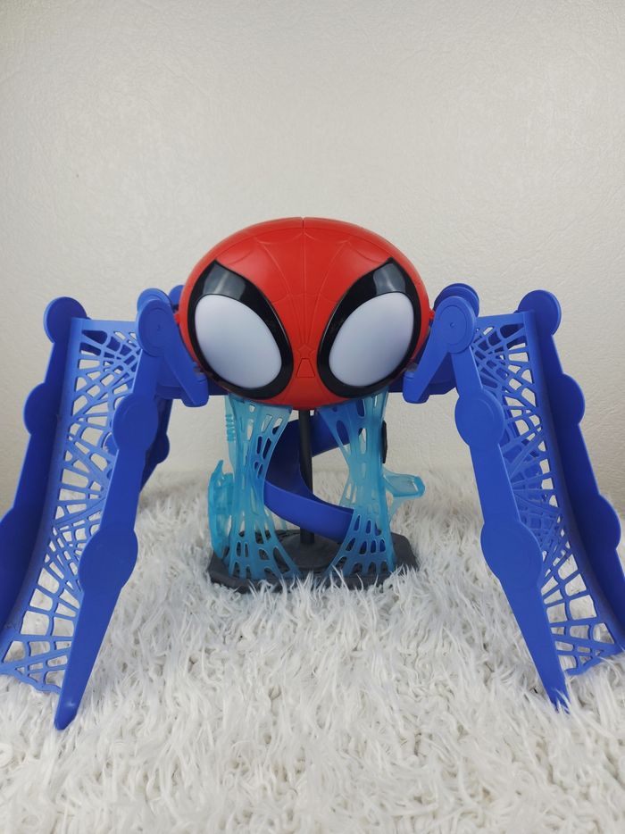 Quartier général spidey et ses amis sons et lumières avec véhicule et figurine de Spidey marque Spidey and his amazing Friends 🎅 - photo numéro 6