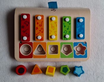 Xylophone trieur de formes