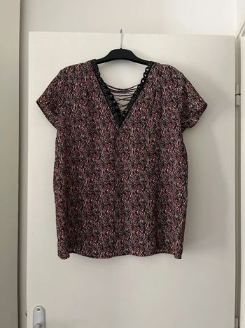 Top ikks noir et rouge