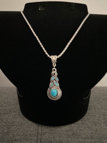Collier argenté et turquoise