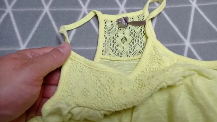 🦄 lot 4 hauts, 6 ans - photo numéro 8