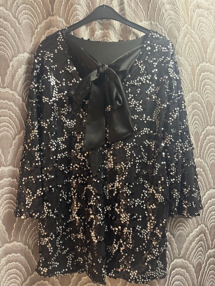 Robe à sequins noires - photo numéro 2