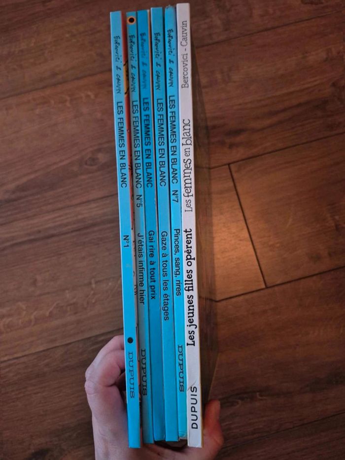 Lot de 6 bandes dessinées Les femmes en blanc - photo numéro 5