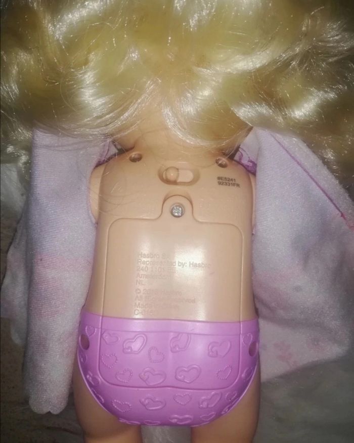 Poupée coiffure magique - photo numéro 3