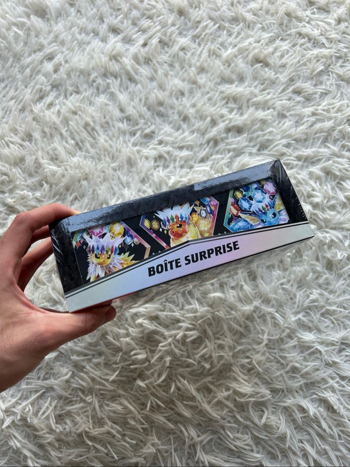 Coffret Surprise EV8.5 Évolutions Prismatiques - Français - Neuf/Scellé - photo numéro 4