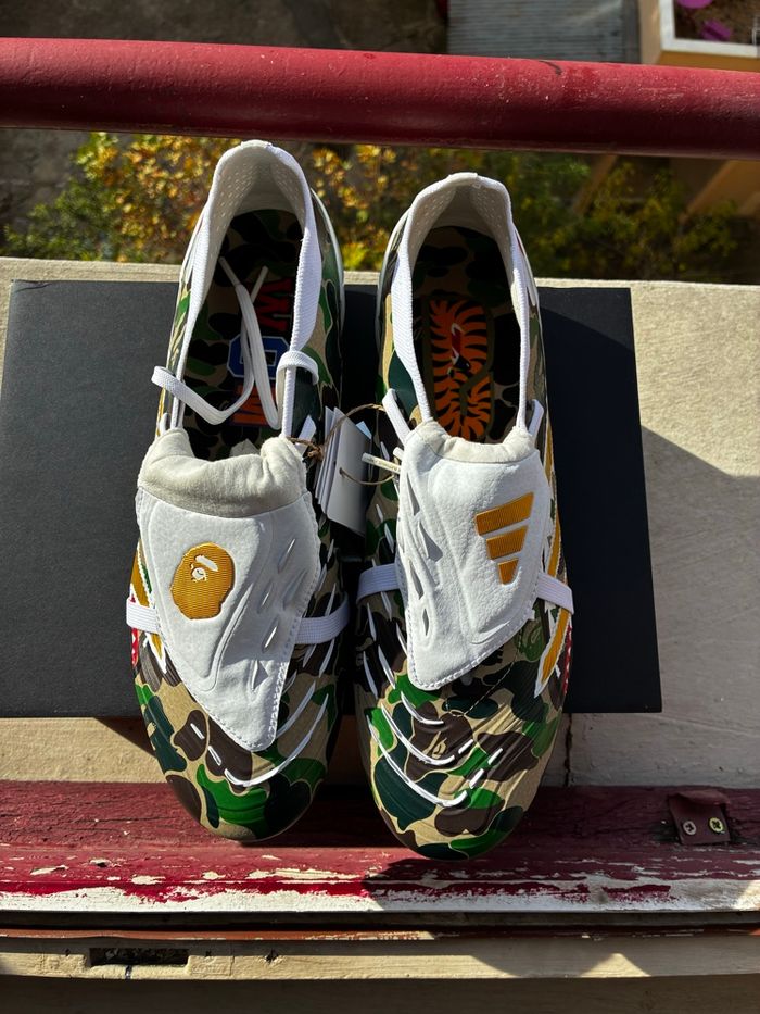 Crampons Adidas x Bape Predator - Taille 44 - Neufs - photo numéro 3