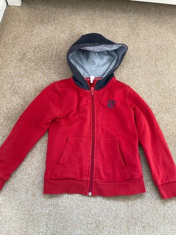 Gilet zippé à capuche okaidi 6 ans