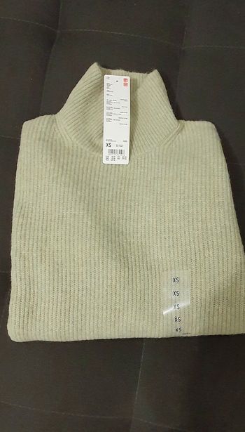 Pull à col roulé Uniqlo vert clair /UNIQLO
