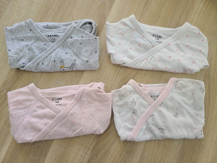 Lot vêtements fille 1 mois (44 pièces) - photo numéro 5