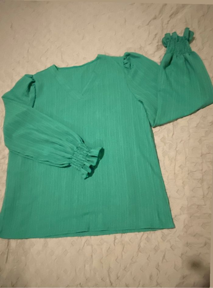 Blouse à col V
