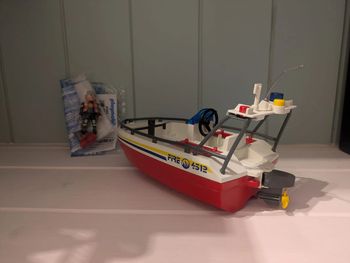Playmobil Lot pompier - 6585 + 4512 (Chef et Bateau de pompiers)