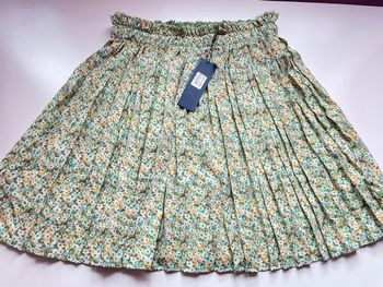 Jupe fleurie taille S/M L’olive verte