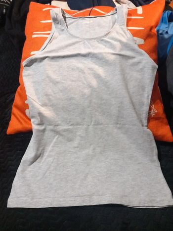 Top zeeman taille 10/12ans 146/152cm