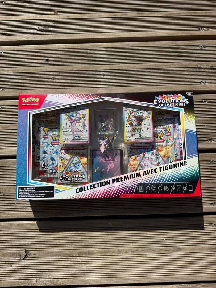 Coffret Pokémon collection premium avec figurine ev8.5 Évolutions Prismatiques