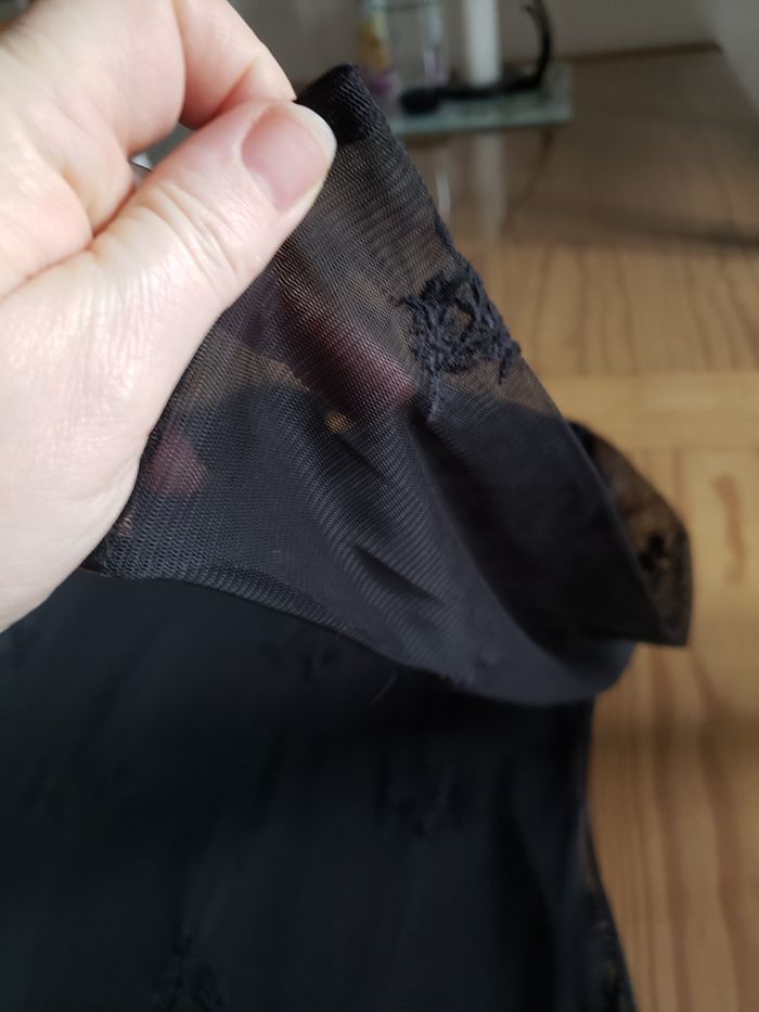 Robe noire manches longues transparentes - photo numéro 3