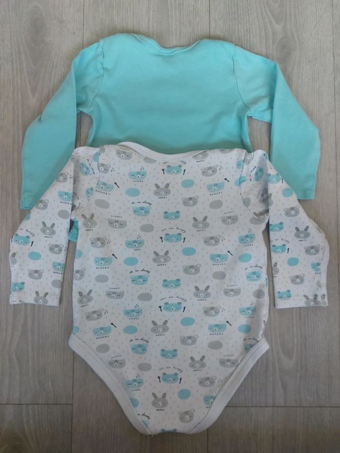 Lot de 2 bodies H&M taille 24 mois (86 cm) - photo numéro 2