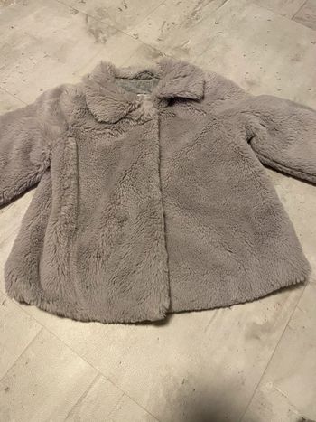 Manteau fausse fourrure