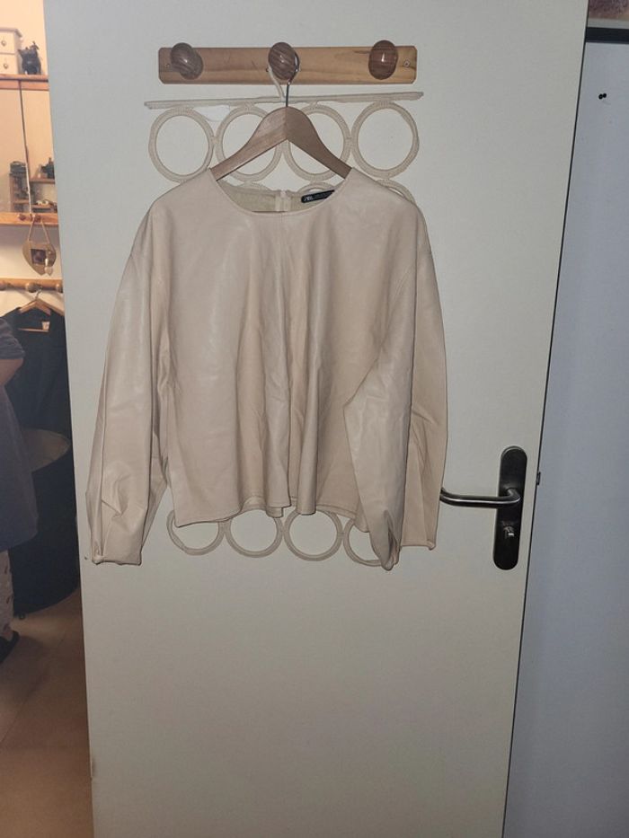 Blouse similicuir beige