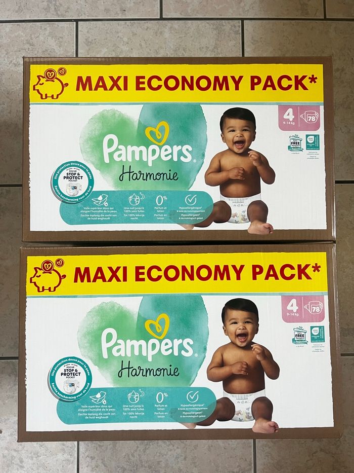 2 cartons de couches Pampers taille 4