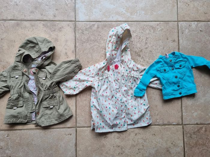 Lot de vestes 9/12 mois