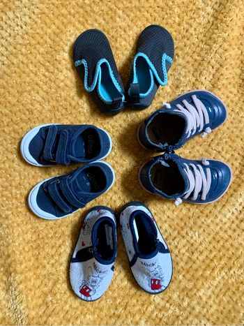 Lot chaussures taille 20