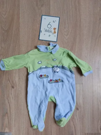 Pyjama 1 pièce 6 mois