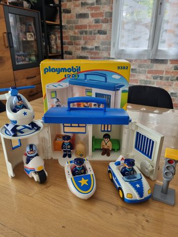 Gros lot commissariat de police transportable playmobil 1.2.3 complet + Boîte d'origine 
