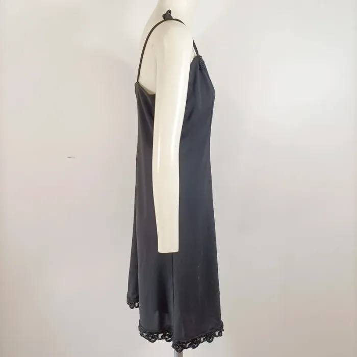 Robe noire fluide à fines bretelles - Décolleté cœur & dentelle fleurs taille M estimée A666 - photo numéro 11
