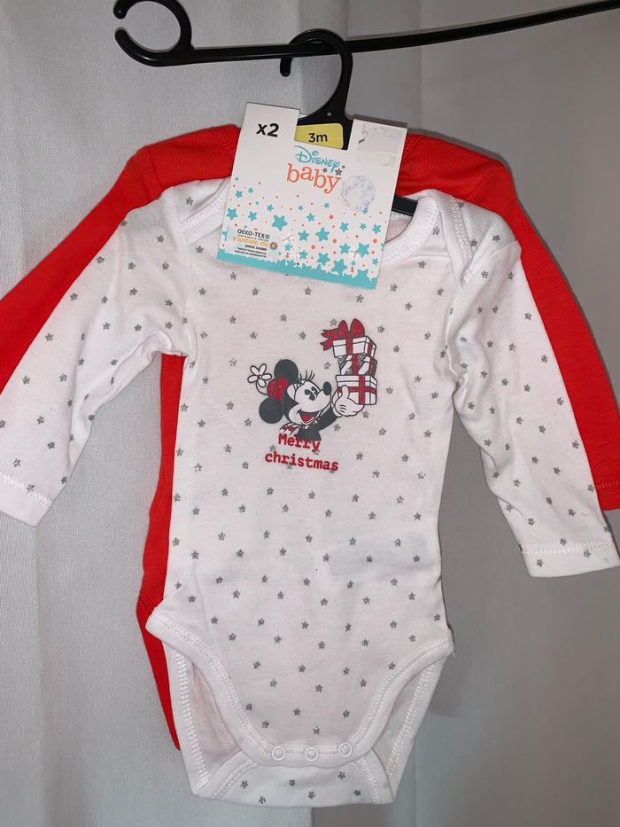 Lot bodies Minnie Disney Taille 3 Mois