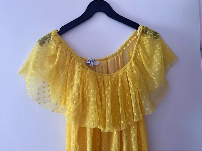 Robe jaune à frange sur le col - photo numéro 2