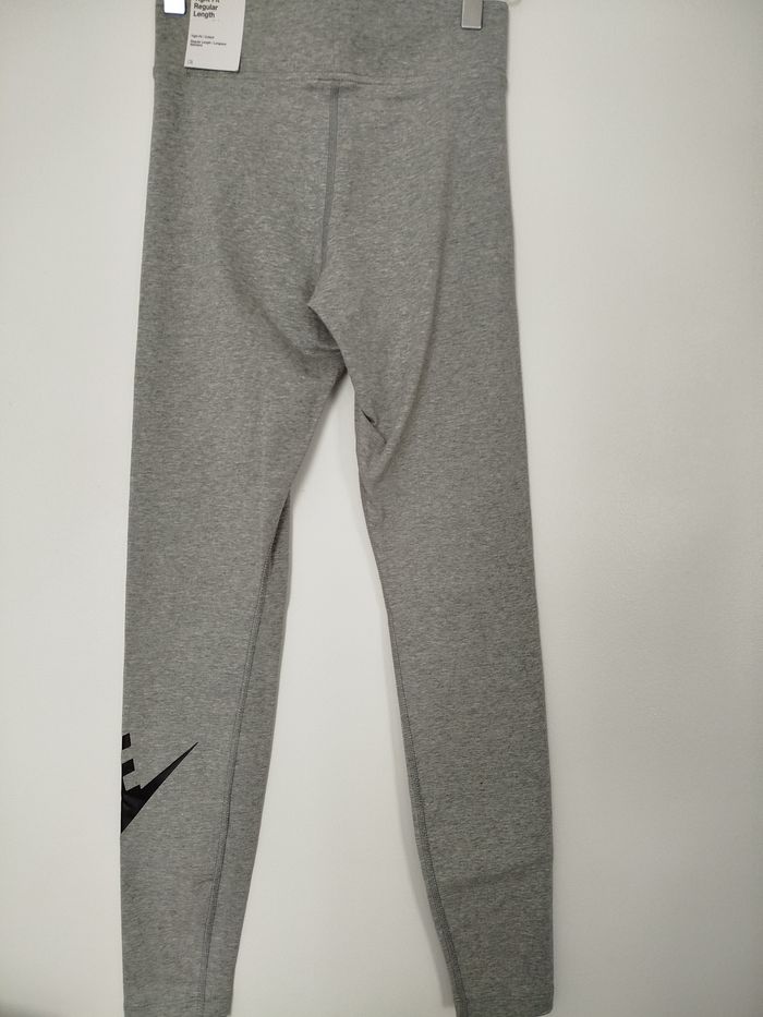 Legging Nike XS - photo numéro 3
