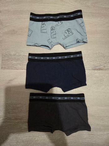 Lot de 3 boxers DIM Garçon 6 ans - Bleu/Motifs - Très Bon État