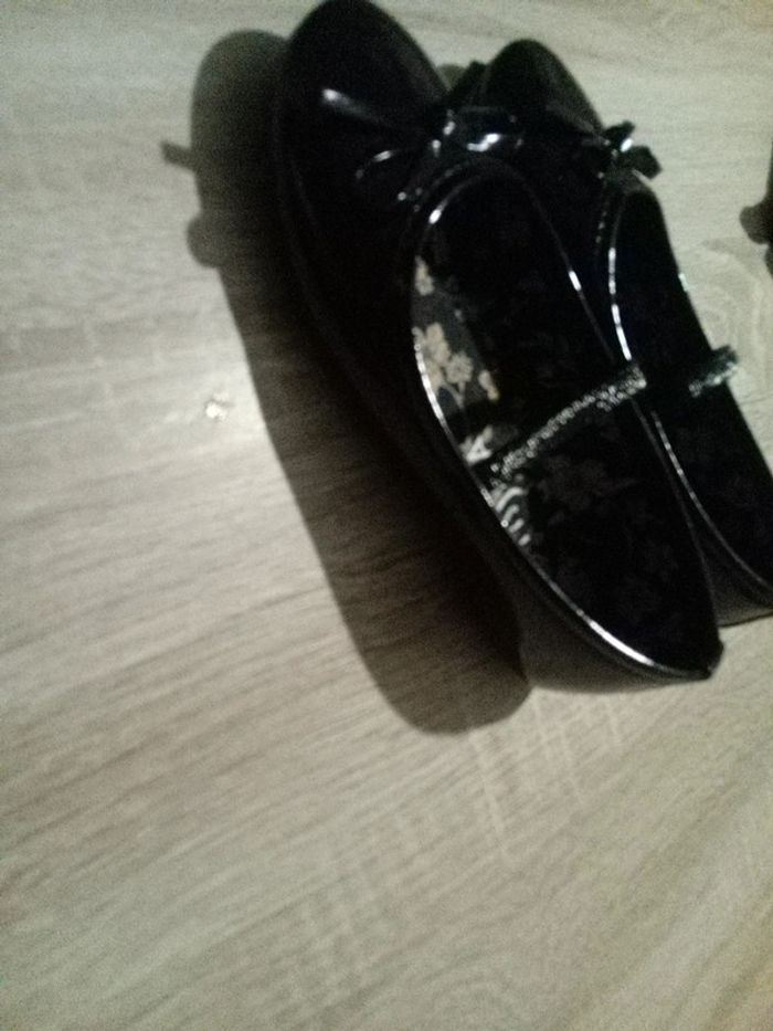 Ballerines noires vernies - photo numéro 5