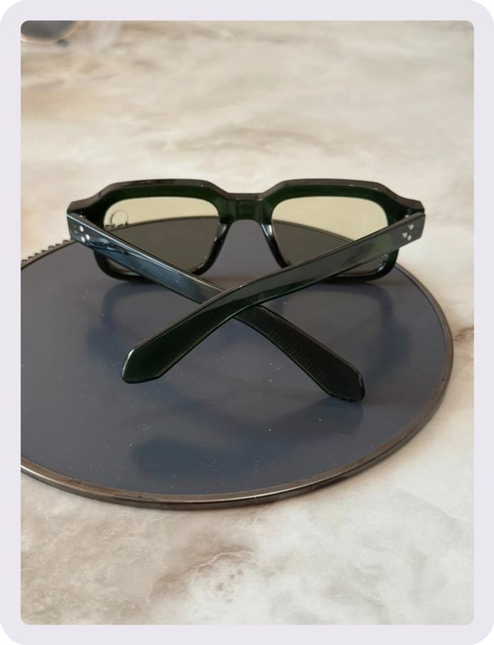 Lunette de soleil carrée verte - photo numéro 4