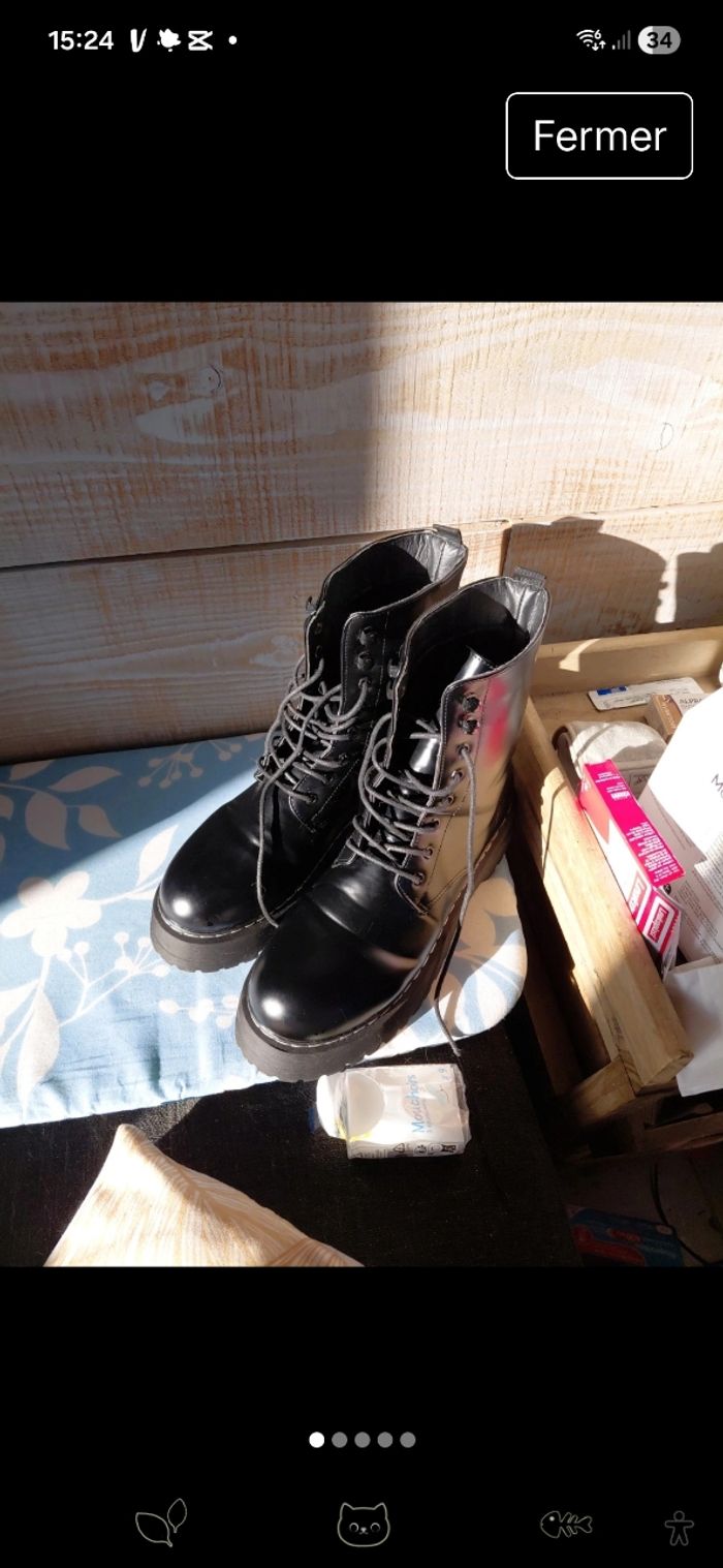 Boots militaires ARDENE style Dr Martens.