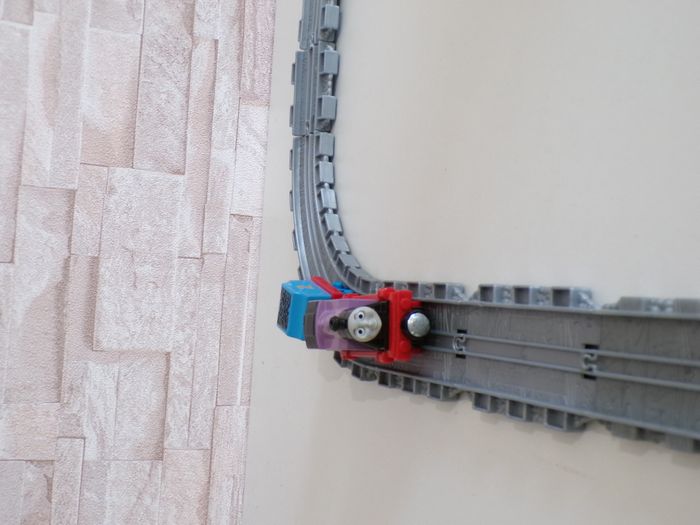 Circuit de train thomas and friends - Thomas et ses amis  (90) - photo numéro 3